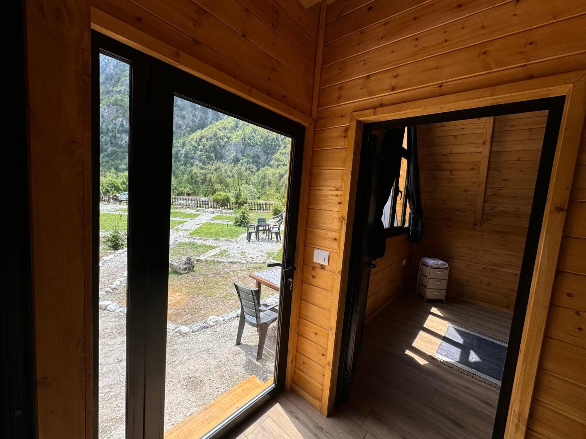 Thethi Villas Eksteriør billede